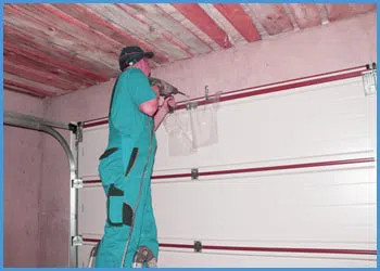 United Garage Door Plano, TX 972-426-3367 - door-maintaince-15-05m